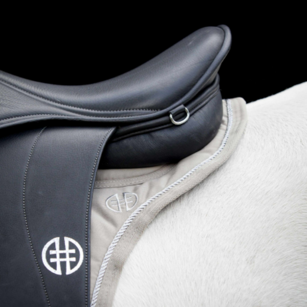 Hrimnir relief zadeldek Hrimnir relief zadeldek